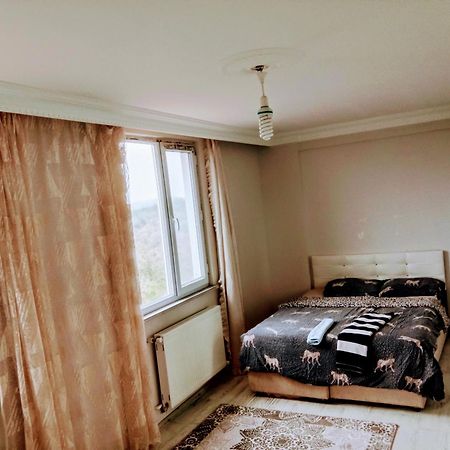 Ahmet Teacher Hotel, 5 Minutes From The Airport Arnavutkoy エクステリア 写真