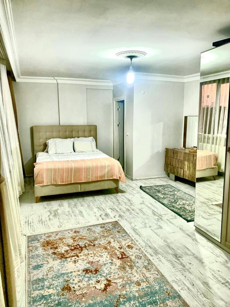 Ahmet Teacher Hotel, 5 Minutes From The Airport Arnavutkoy エクステリア 写真