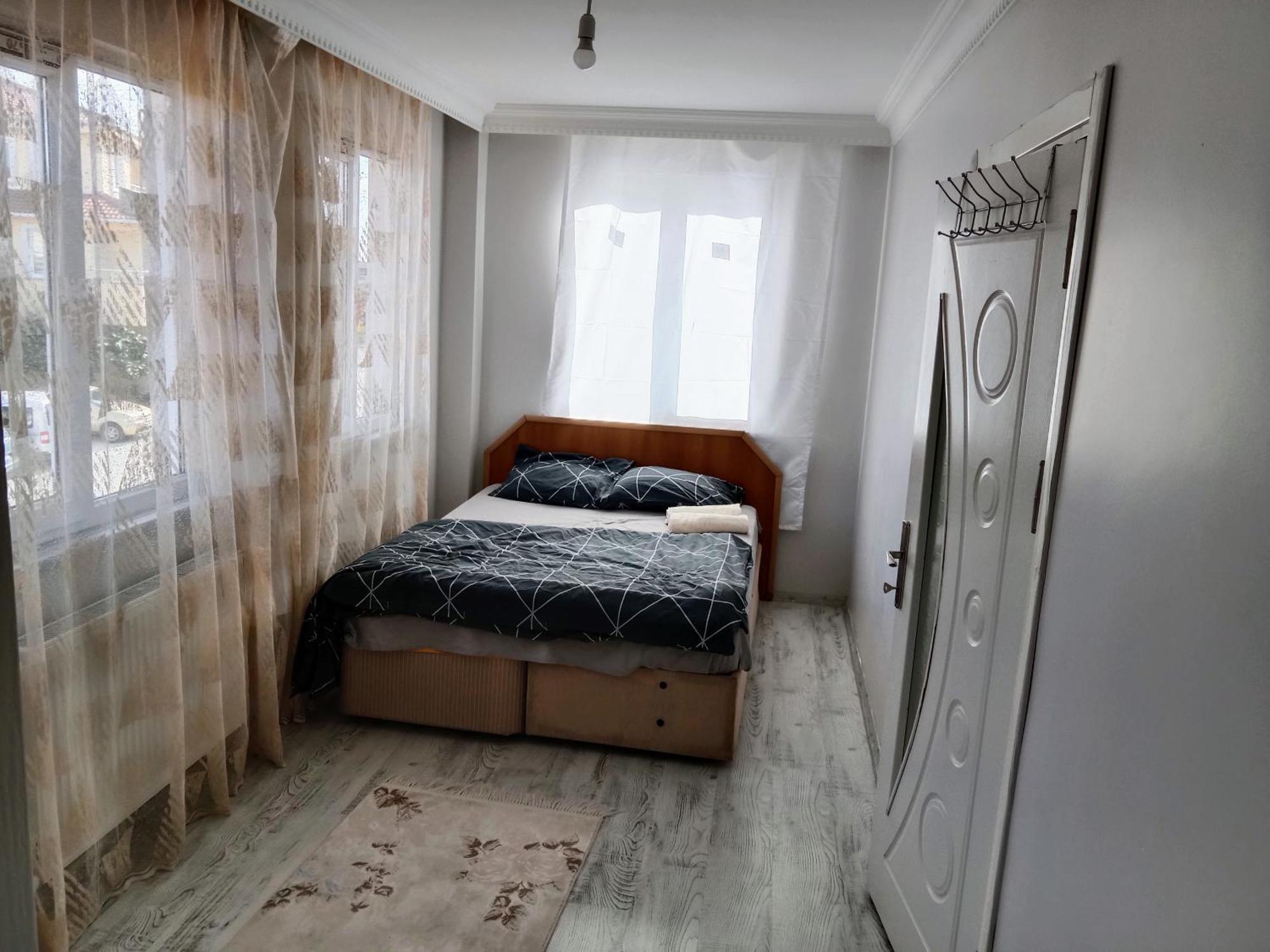 Ahmet Teacher Hotel, 5 Minutes From The Airport Arnavutkoy エクステリア 写真