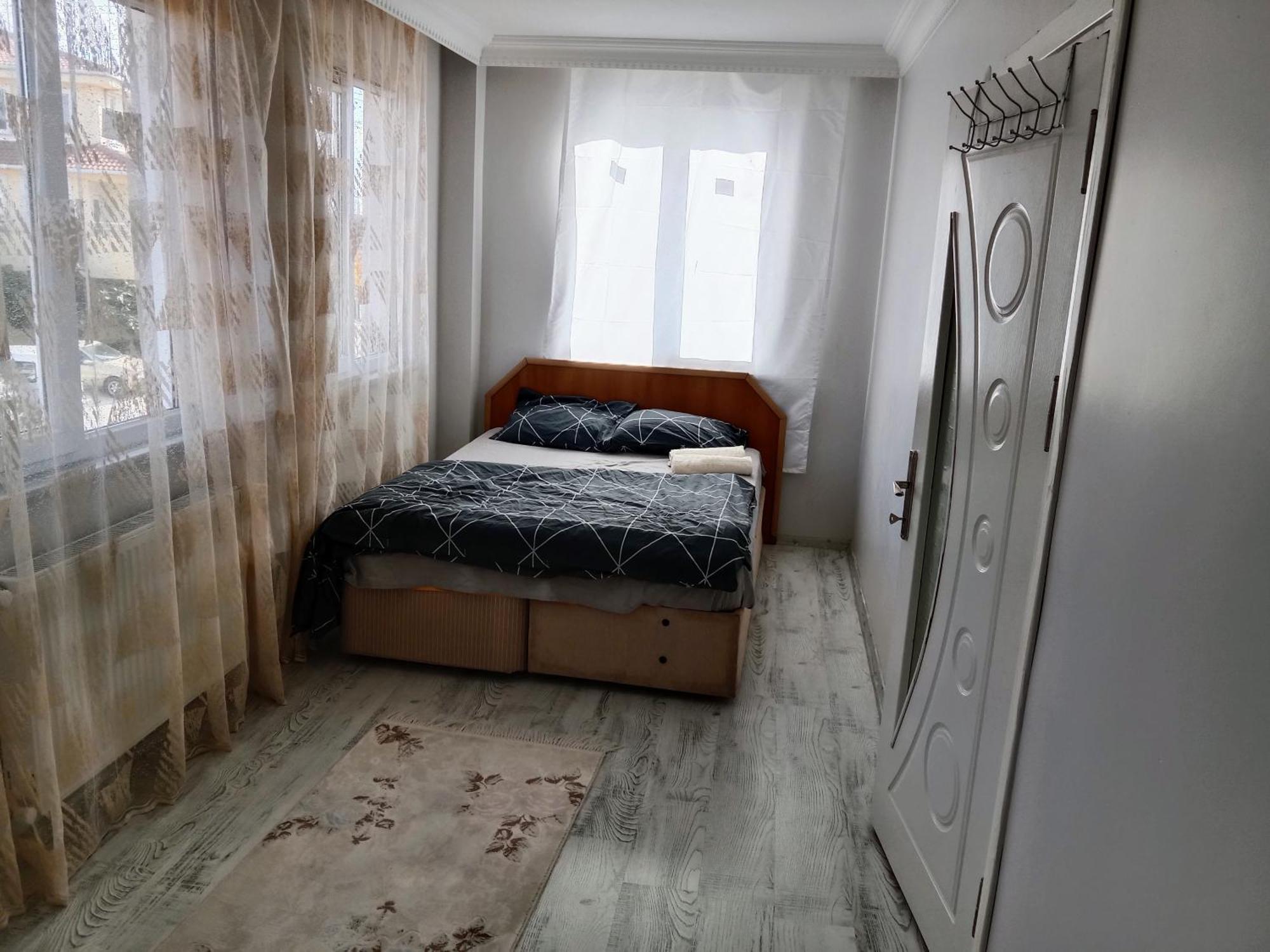Ahmet Teacher Hotel, 5 Minutes From The Airport Arnavutkoy エクステリア 写真