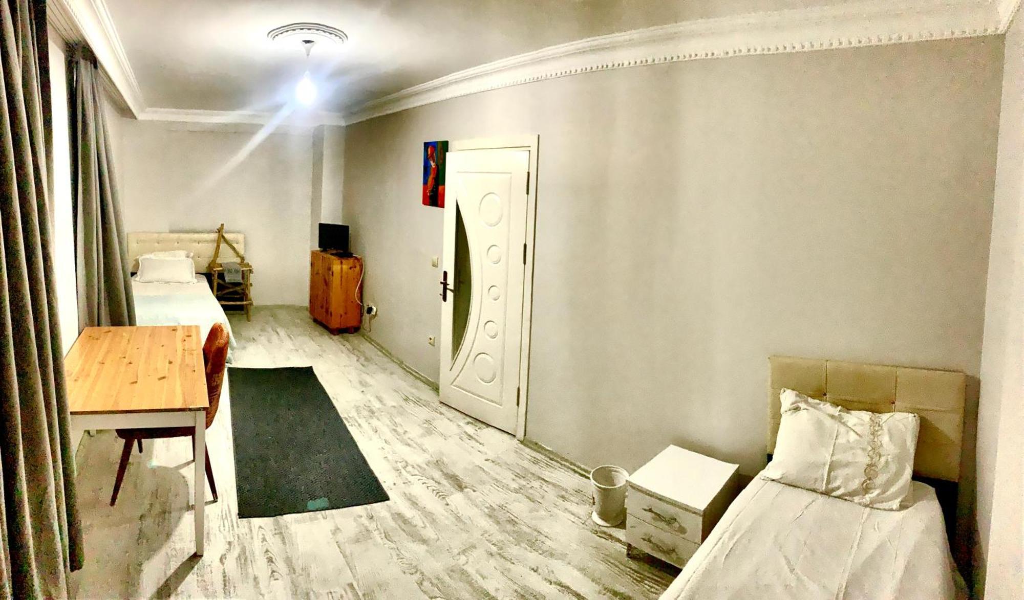 Ahmet Teacher Hotel, 5 Minutes From The Airport Arnavutkoy エクステリア 写真